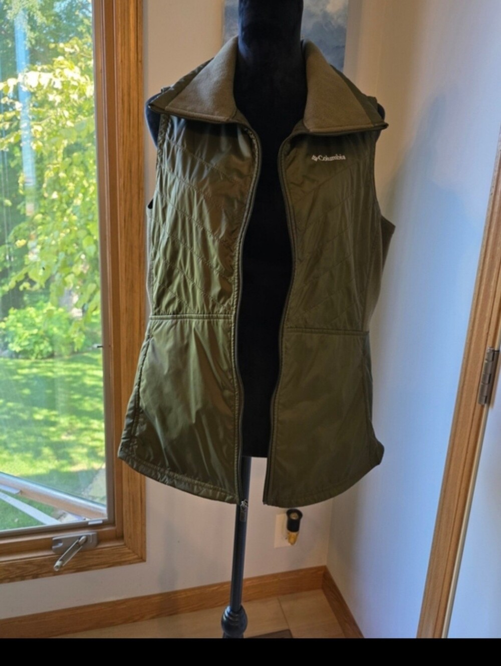 Columbia Women's Quilted Olive Green Insulated Vest, Size Large New W/out Tags
